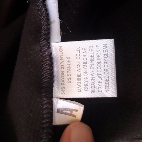 ANN TAYLOR LOFT PETITES, LITTLE BLACK DRESS, size OP - Picture 4 of 4